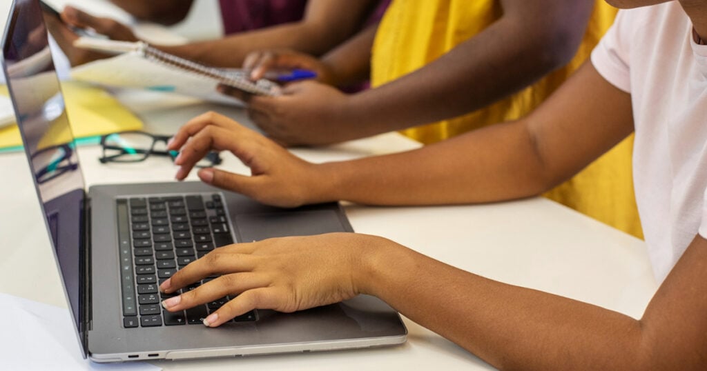 Educação 4.0: Como a tecnologia está moldando o futuro do ensino