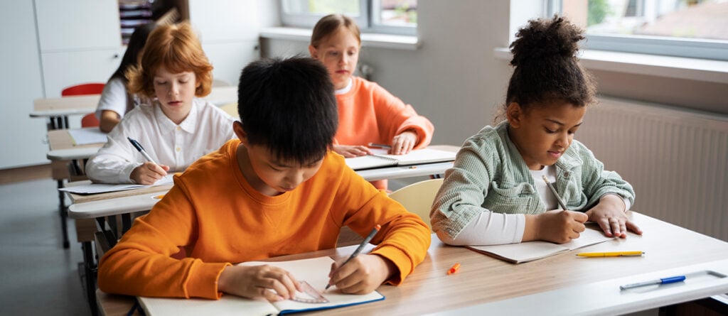 Como reter alunos na escola com ajuda de tecnologias